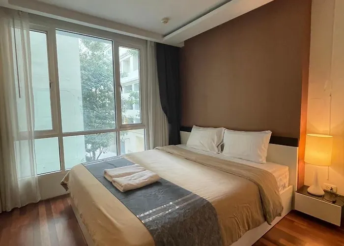 1 Bedroom In Sukhumvit Cbd 5 Min To Bts Phromphong * Bangkok